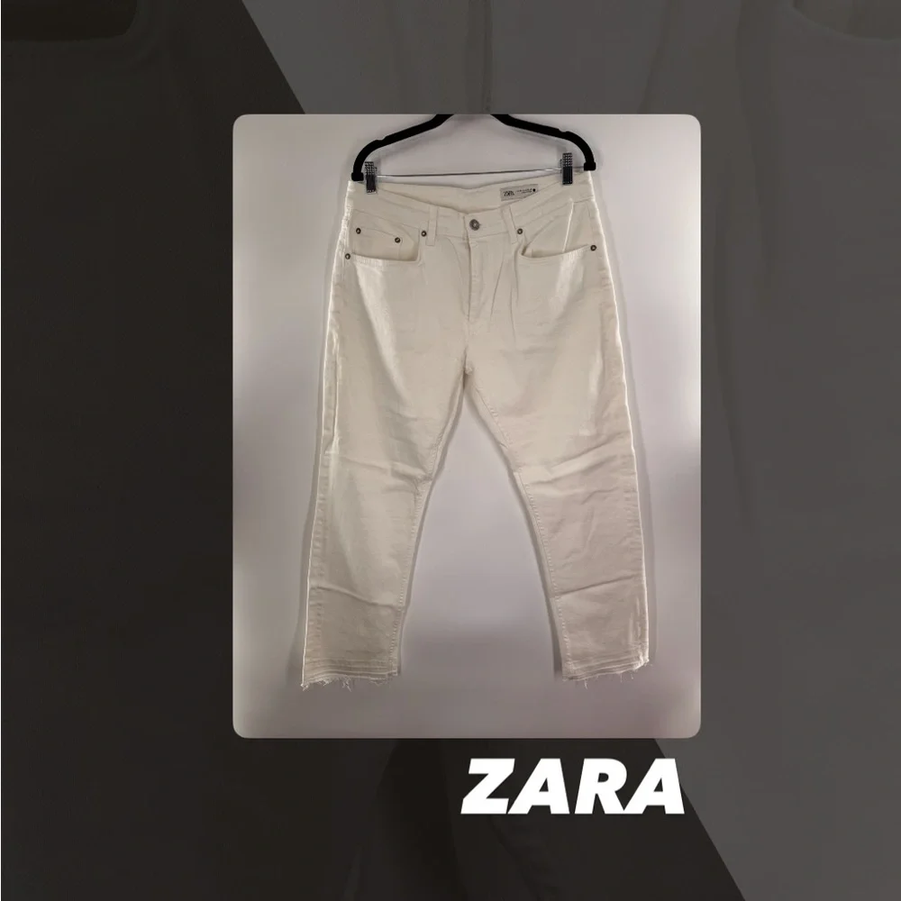 EUC Zara White Raw Hem Jeans